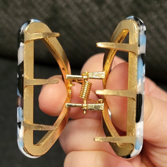 NWOT Gold Tone Hair Claw With Multi Neutral Colour Overlay - Picture 2 of 2